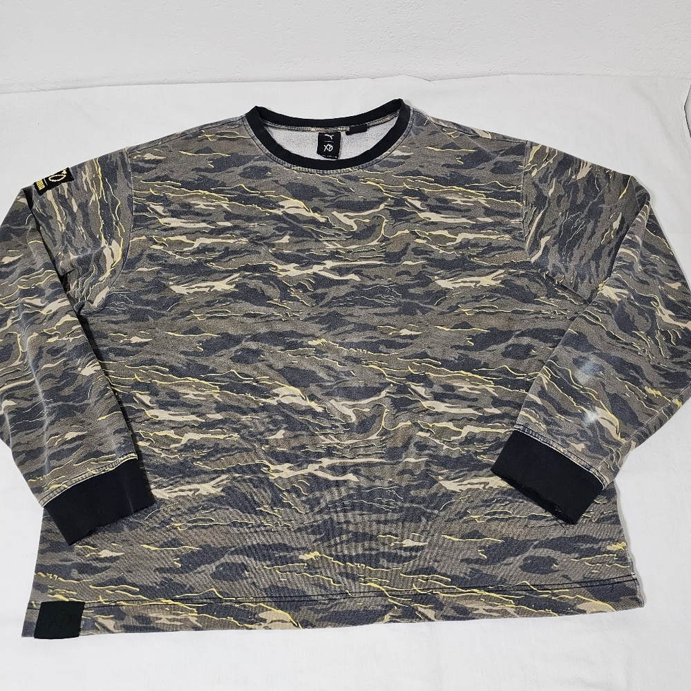 PUMA x XO The Weeknd Camo Crewneck Sweatshirt Men’s XXL Gray Yellow Tiger Stripe